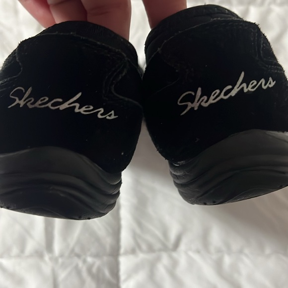 Skechers slip on - Picture 3 of 4